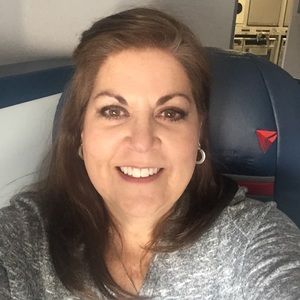 Meet your Posher, Lori